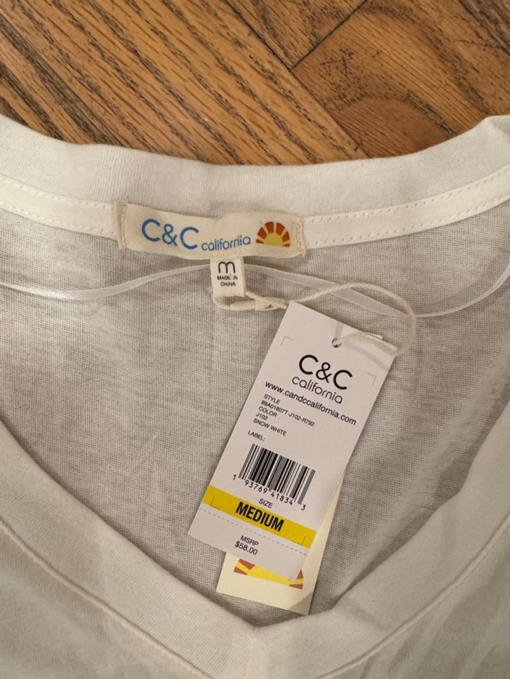 C&C California White V-Neck Tee with Sunrise Pocket Detail - Picture 2 of 7